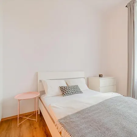 Apartment Authentic Czech Experience By Rentez Prague